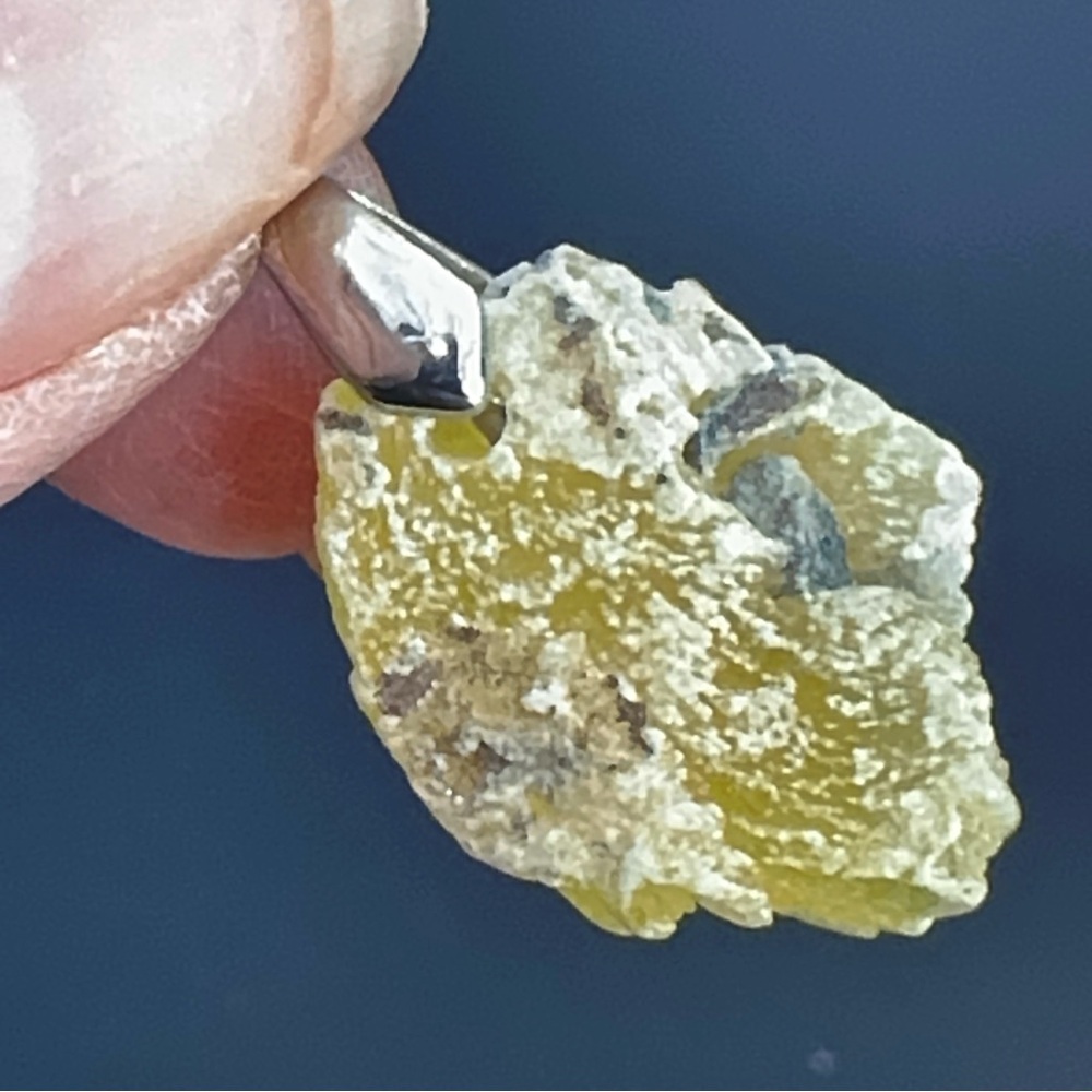 Natural Brucite Freeform Pendants with stainless steel - Picture 9 of 17